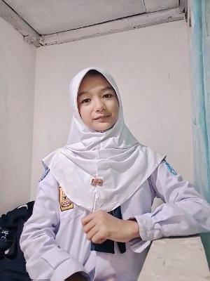 DZAKIRA ZAHRA FATHONI