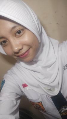 PUTRI APRILIA YASMIN